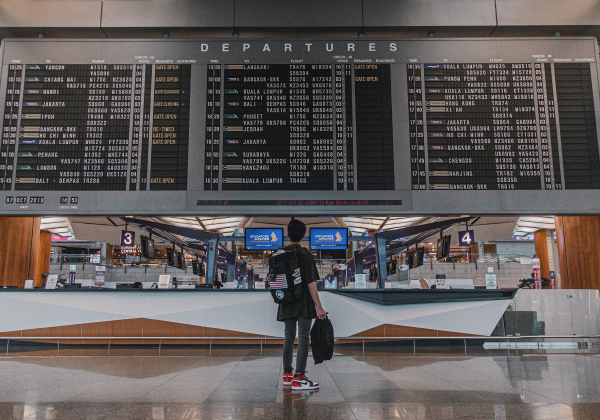 TARGIT airport analytics has the ability to cater a range of business analytics disciplines all the way from distributed reports up to real time analytics and data driven alerts sent to mobile devices